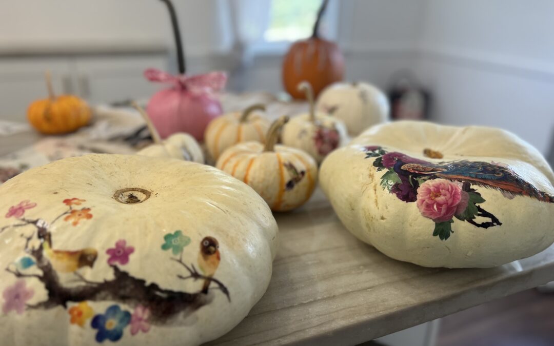 Decorate Your Own Pumpkins for a Thanksgiving Centerpiece